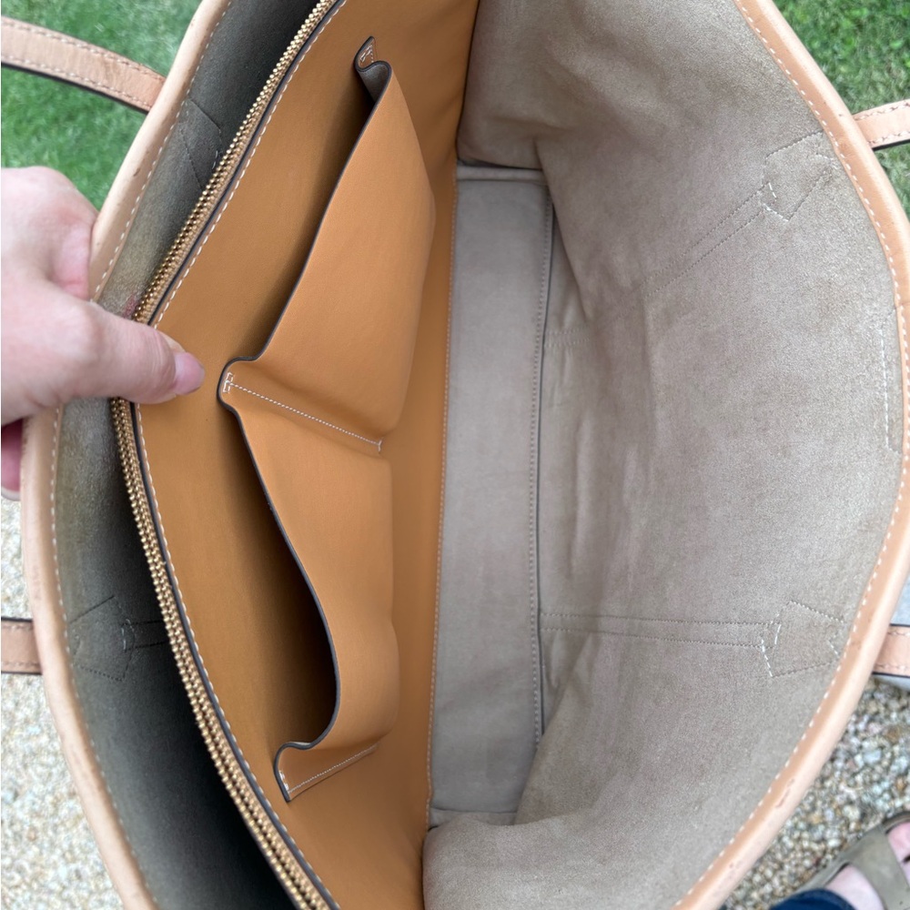 Tory Burch Cream and Brown Women's Tote Bag. Clean! - Picture 14 of 16